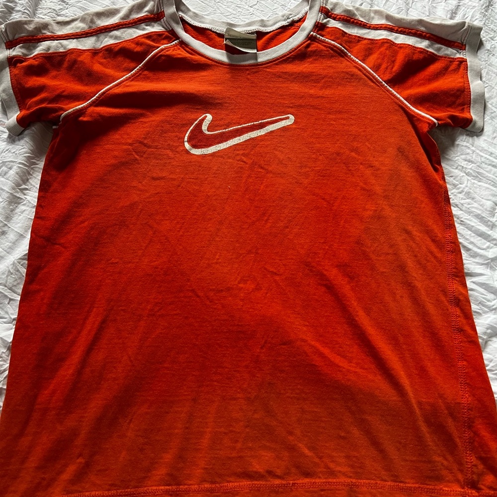 nike tshirt